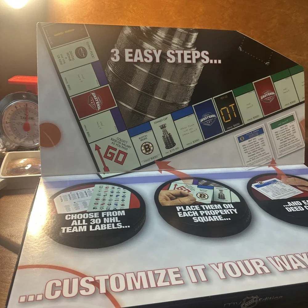 Monopoly My NHL Edition Customizable Hockey Monopoly Board Game 2006